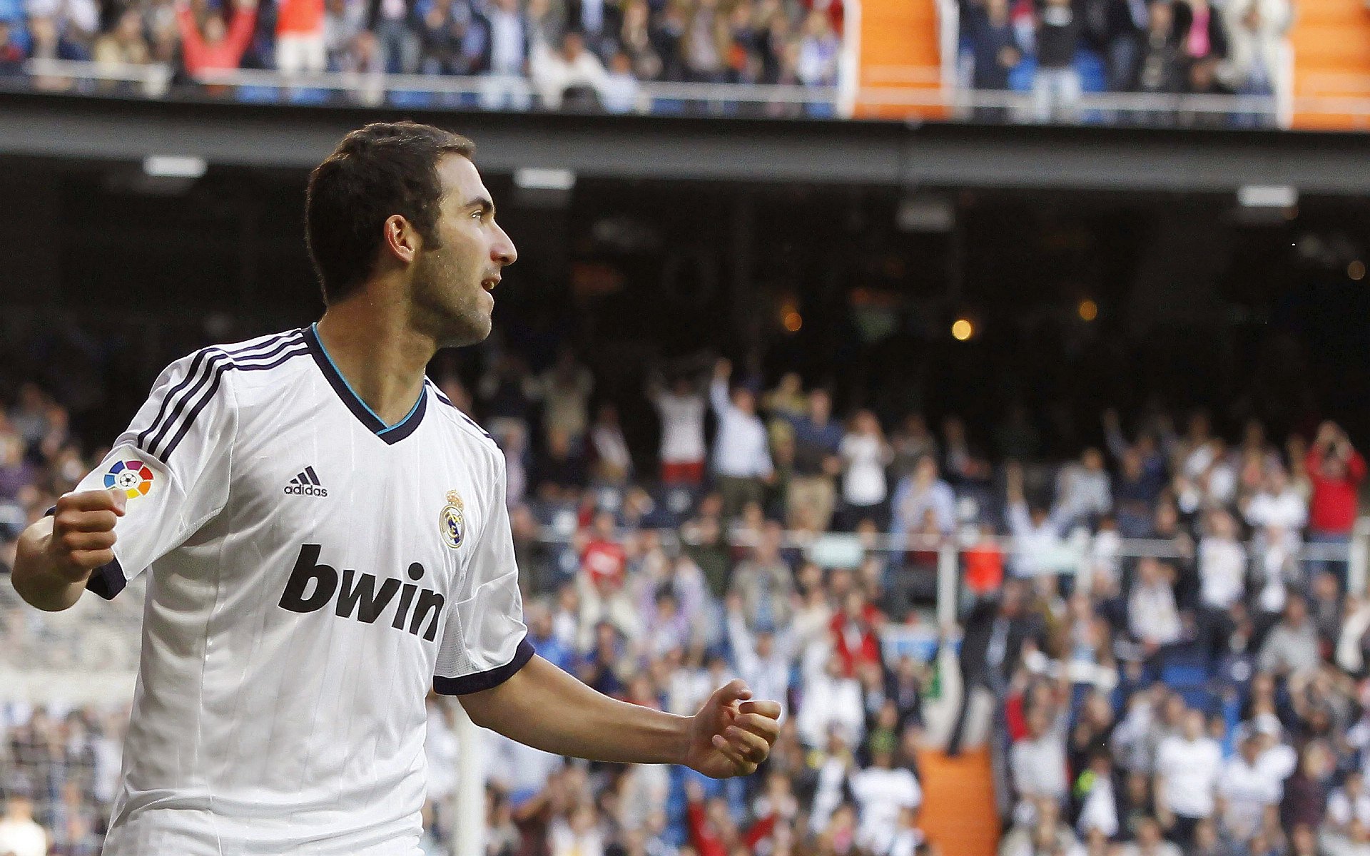 克里米亚球队签约欧洲名帅，豪言冲击冠军，克里米亚到底属于谁