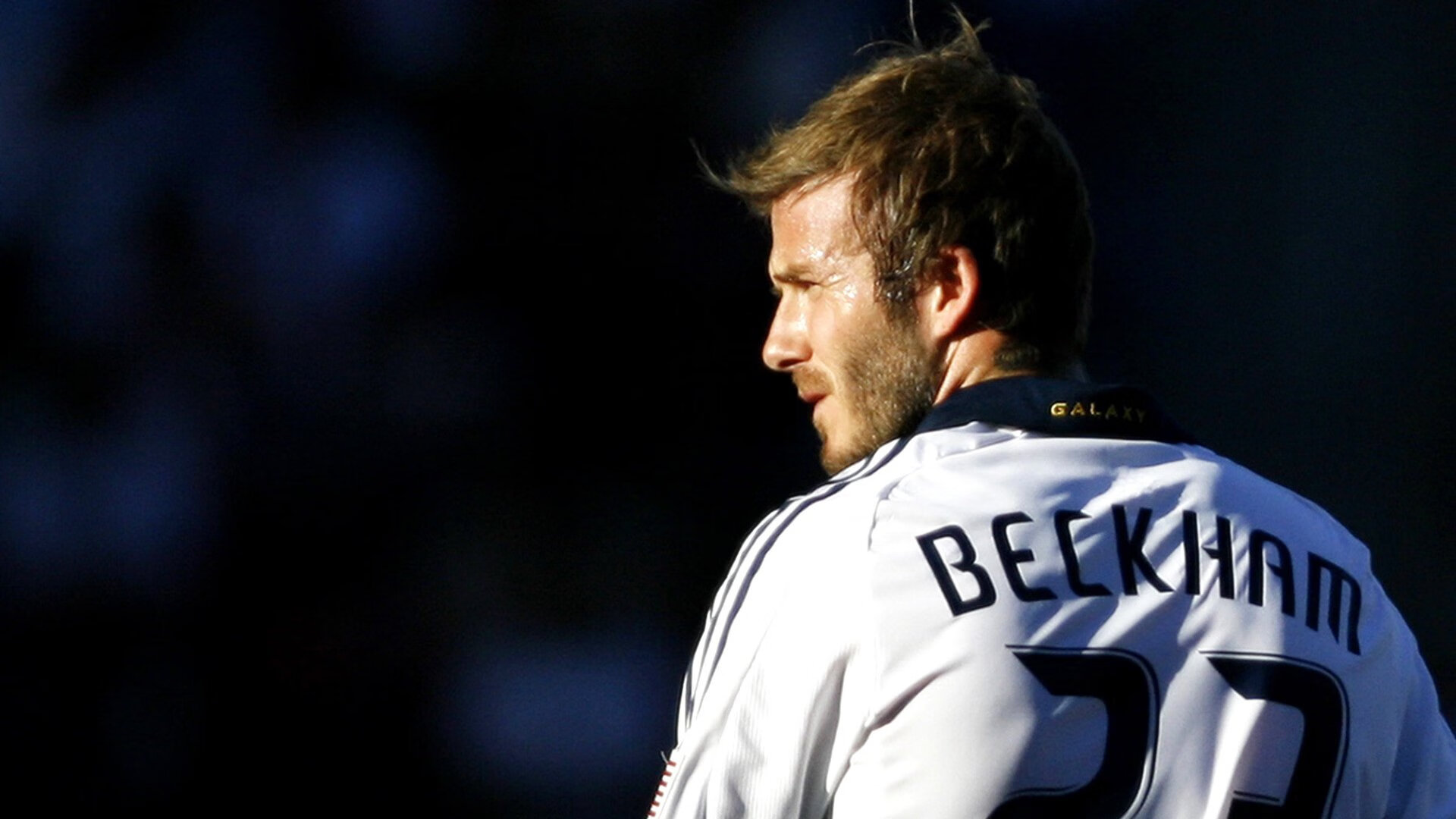 大牌球星短期归队助力国家队，战绩与话题双收，短期合同球星